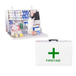 regulation 7 first aid kit