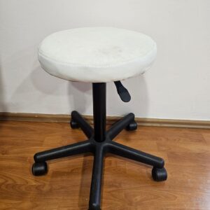 Demo stool – white (collection only)