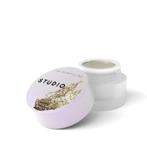 BOTTLES WITH BENEFITS STUDIO GEL